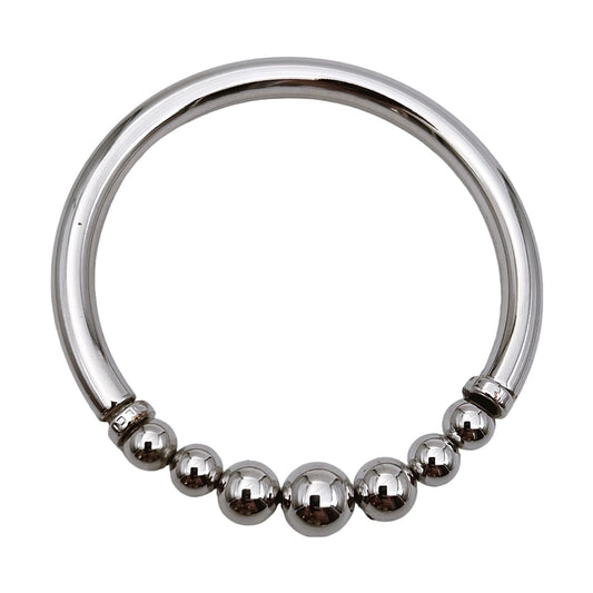 “Liz Claiborne” apyrankė