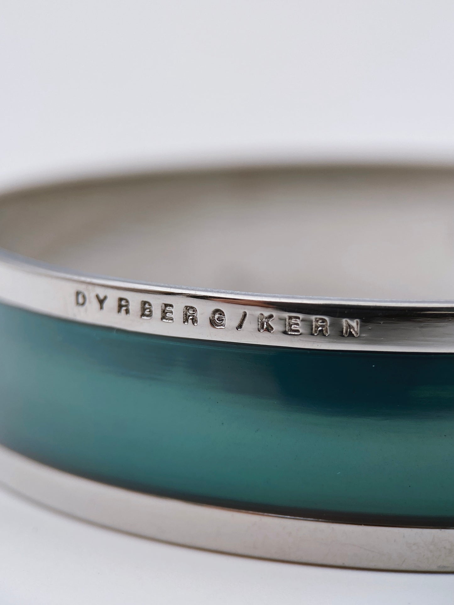 “Dyrberg/Kern” apyrankė