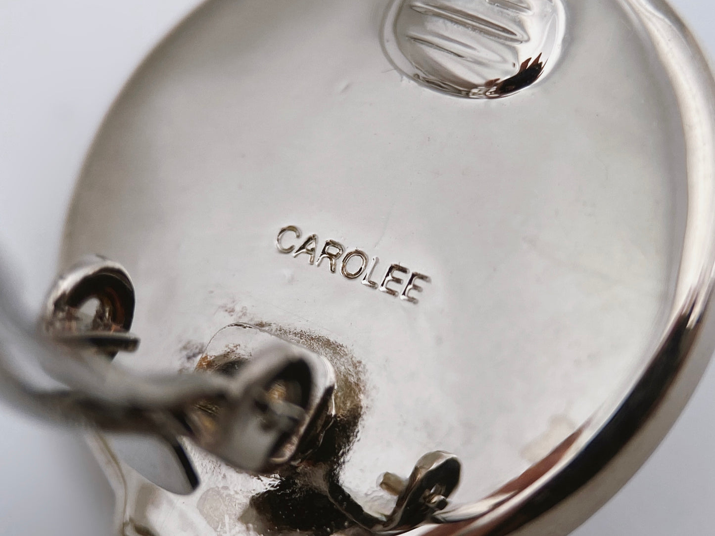 “Carolee” auskarai klipsai