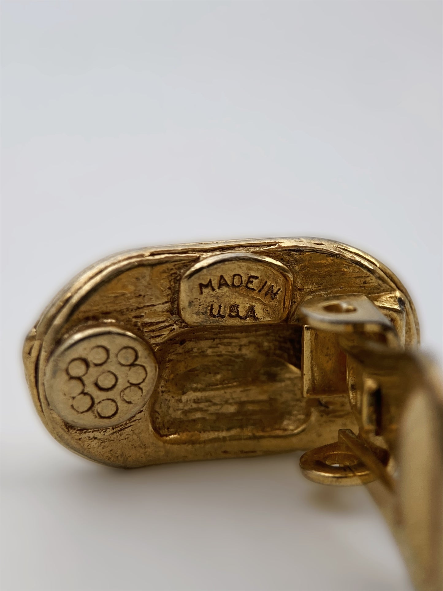 Vintažiniai klipsai