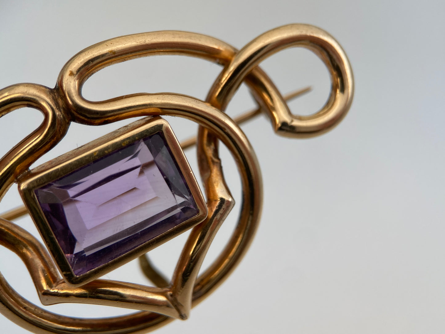 Sagė / pakabukas su stiklo kristalu