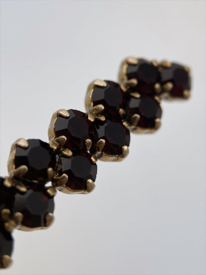 Sagė su stiklo kristalais