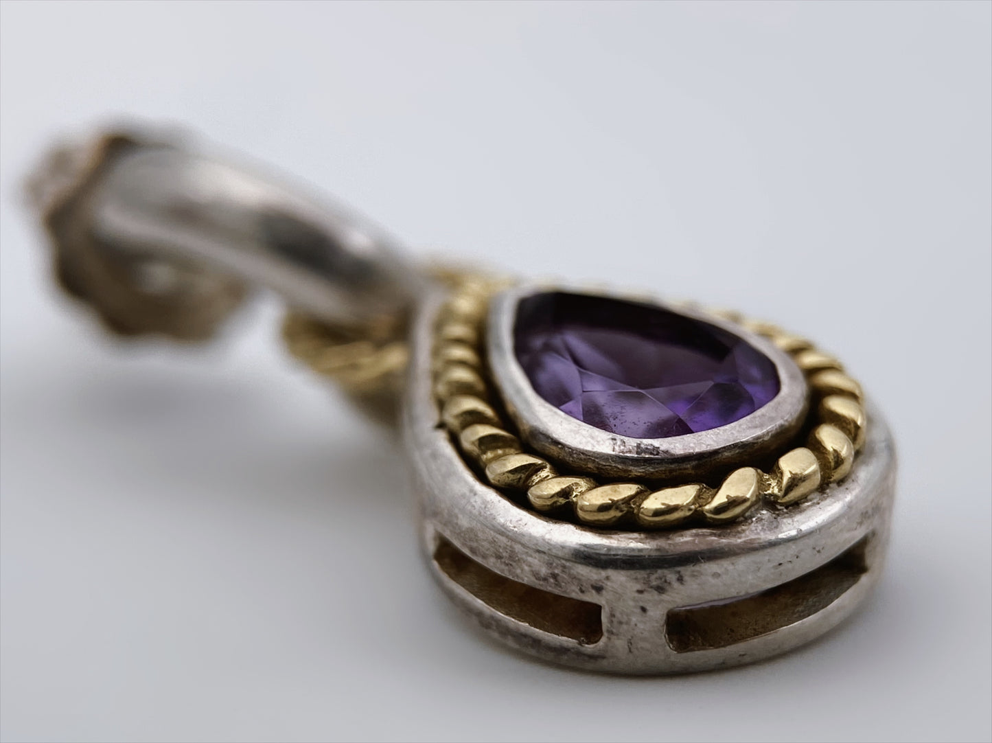 Aukso ir sidabro auskarai su ametistais