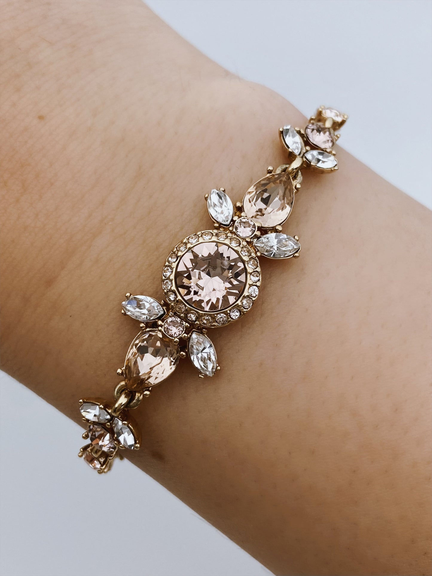 “Givenchy” apyrankė