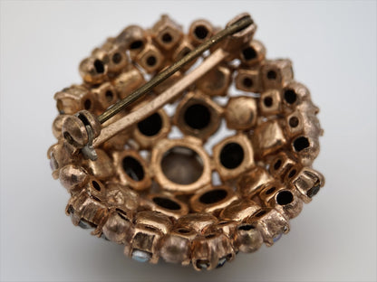 Sagė su Aurora Borealis stiklo kristalais