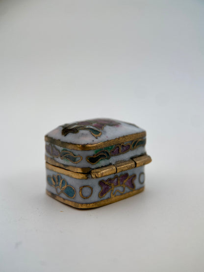 Miniatiūrinė vintažinė “cloisonné” emalio dėžutė