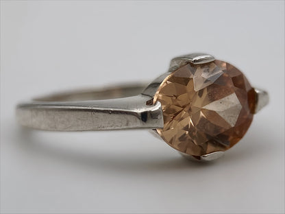 Sidabro žiedas su stiklo kristalu