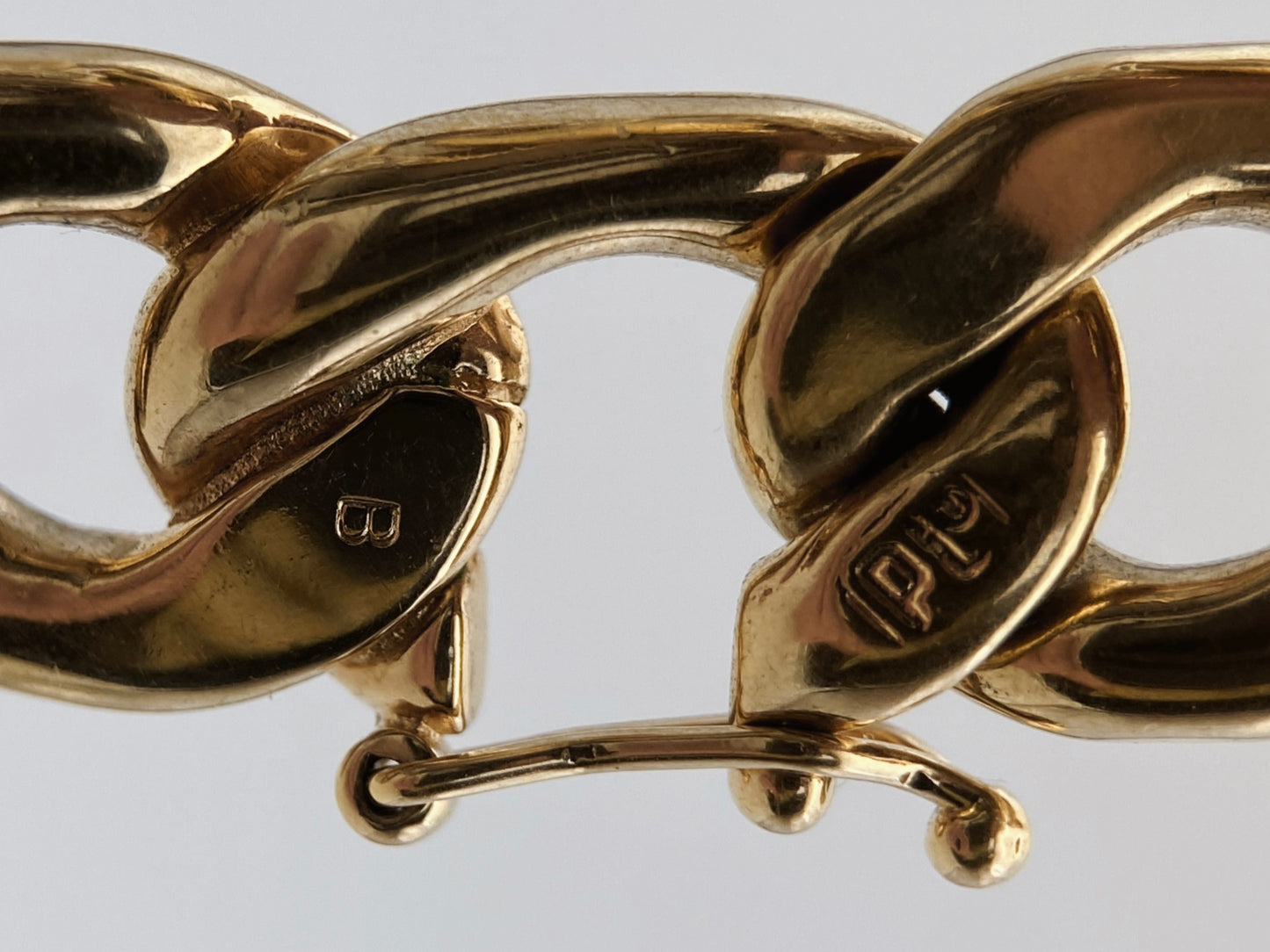 “Piere Lang” apyrankė