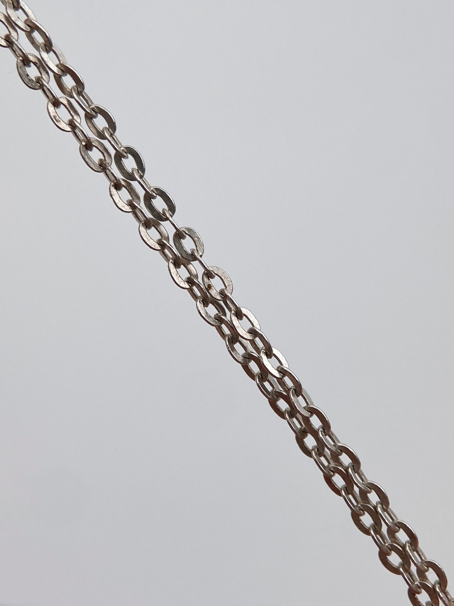 “LUC” sidabro vėrinys ir auskarai