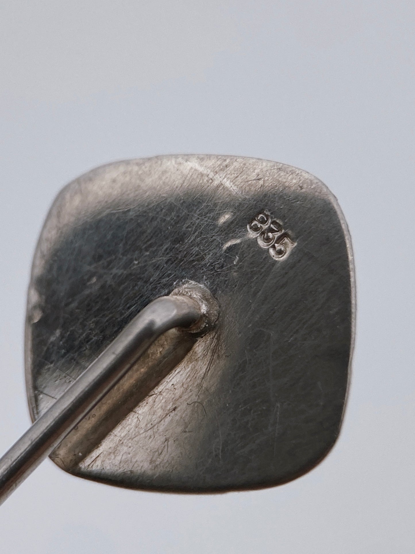 Sidabro sagė smeigtukas