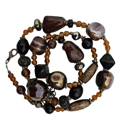 Vėrinys su stiklo karoliukais