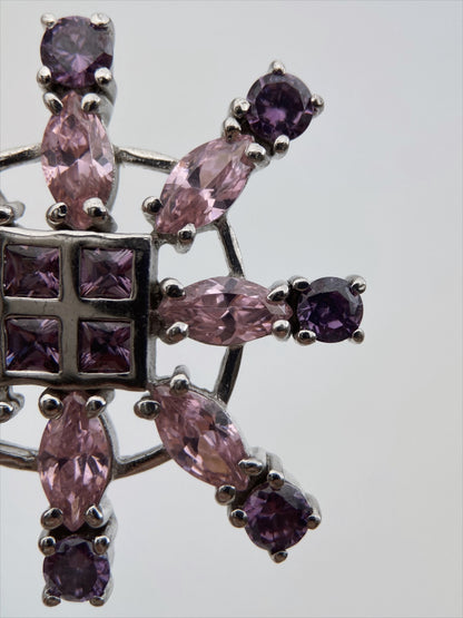 Sidabro sagė su kristalais