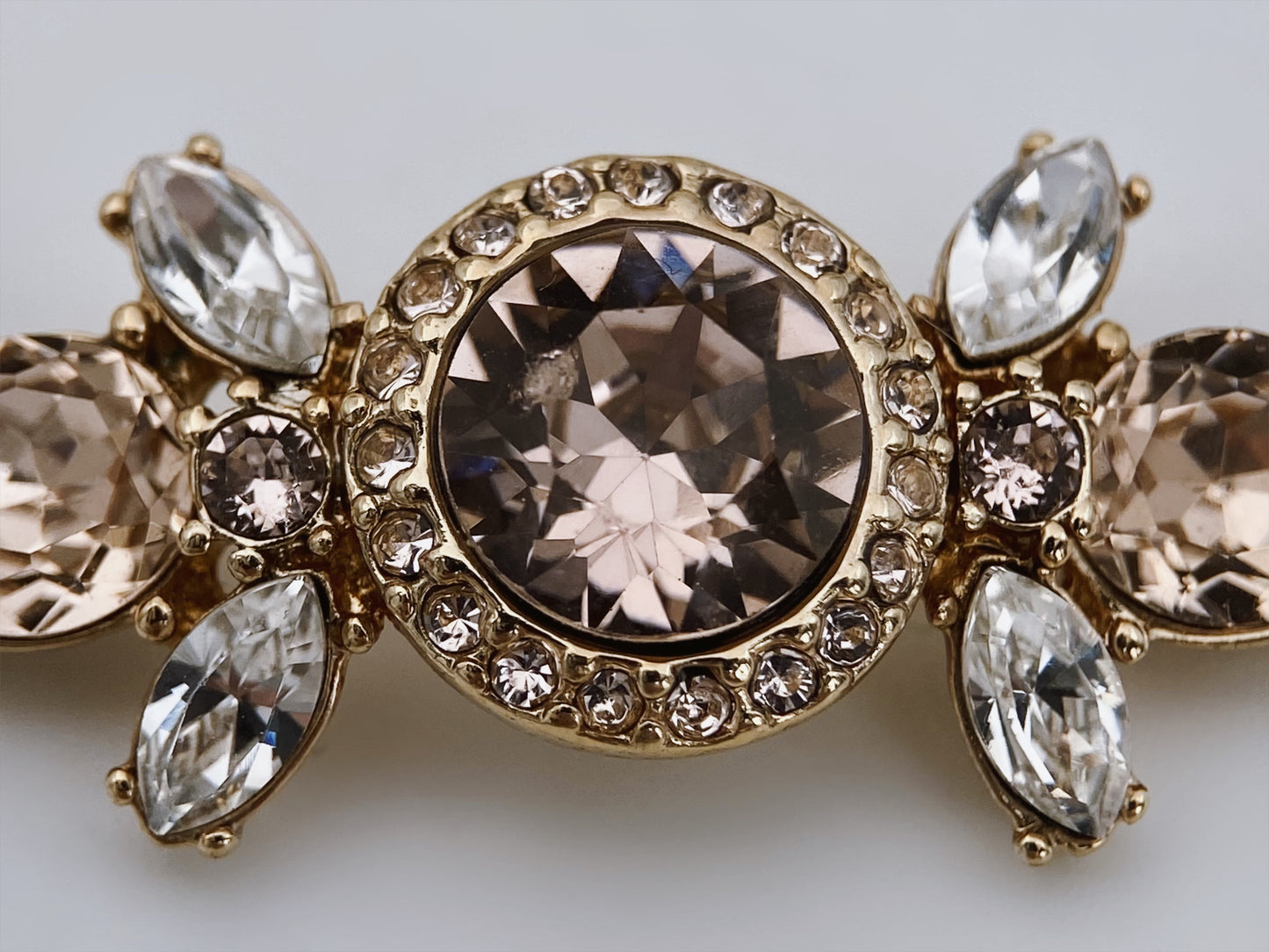 “Givenchy” apyrankė