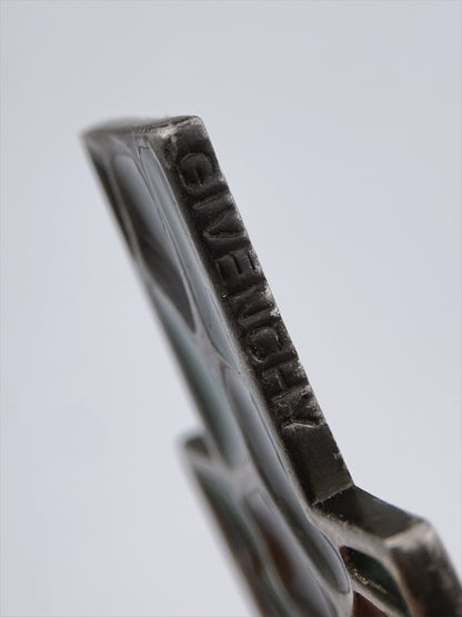 “Givenchy” vėrinys