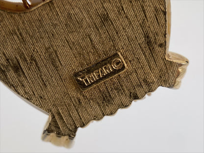 “Crown Trifari” paauksuota sagė