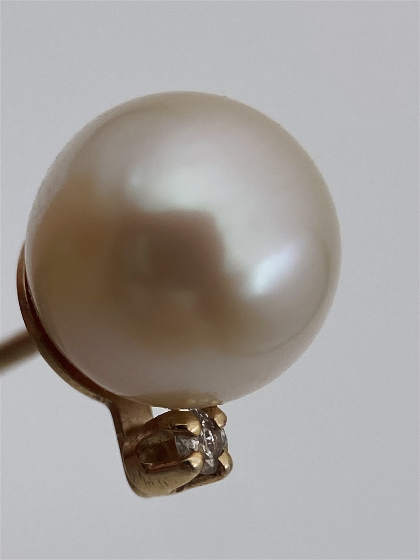 Aukso auskarai su perlais ir deimantais