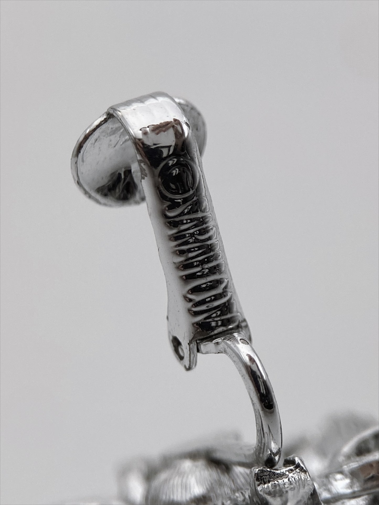 “Sarah Cov” auskarai klipsai