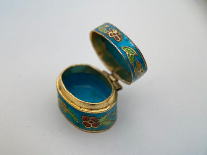 Miniatiūrinė vintažinė “cloisonné” emalio dėžutė