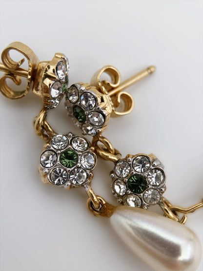 Auskarai su kristalais ir perlais