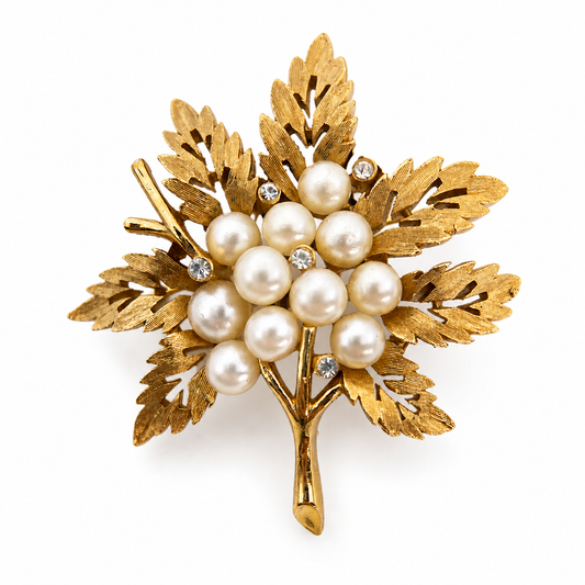 “Crown Trifari” sagė
