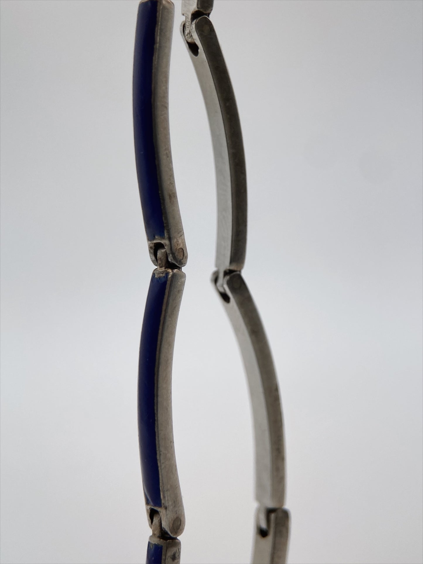 “Hilmer G. Fischer” sidabro apyrankė