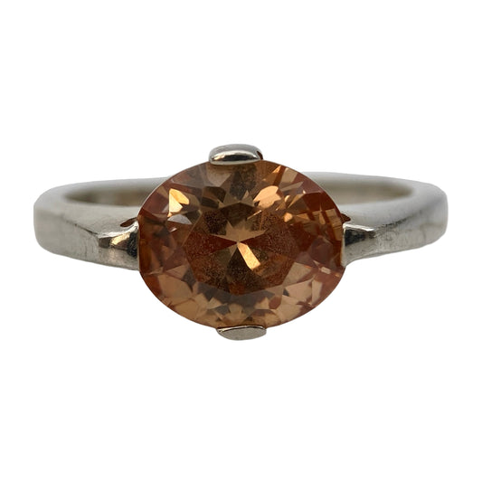 Sidabro žiedas su stiklo kristalu