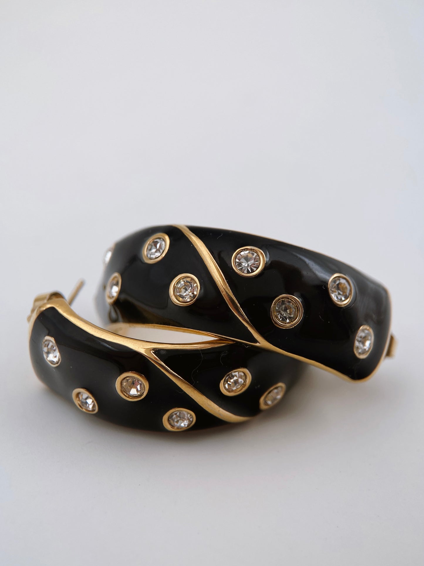 “Daniel Swarovski” apyrankės ir auskarų komplektas