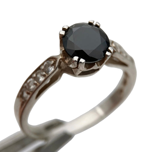 Sidabro žiedas su spineliu ir cirkoniais