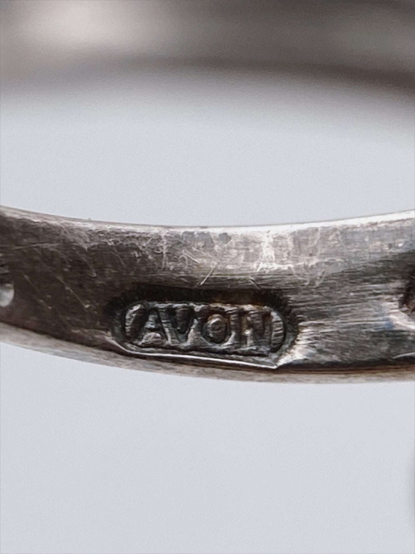 “Avon” sidabro žiedas