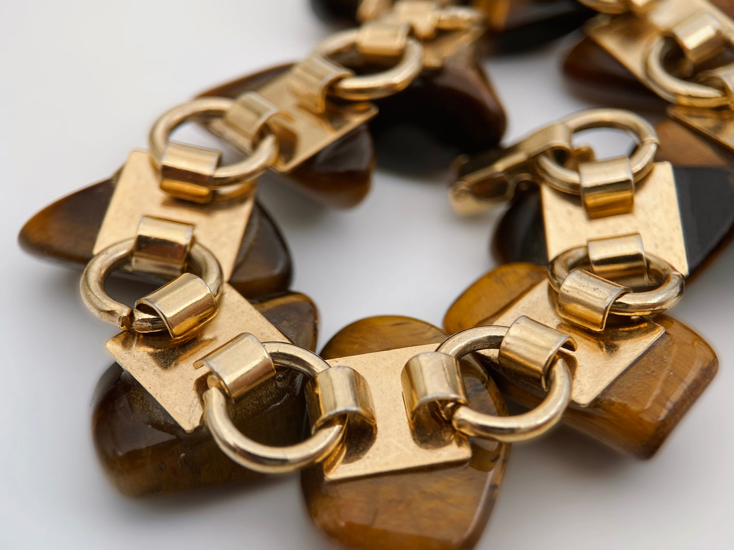 Tigro akmens apyrankė