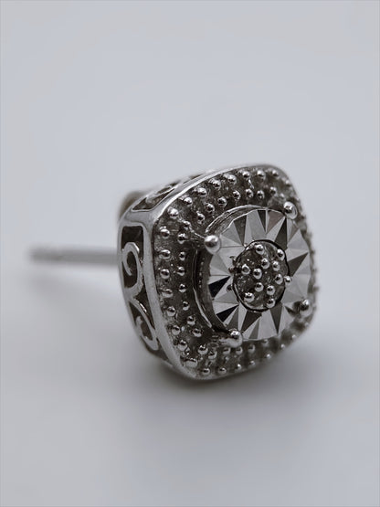 Sidabro auskarai su deimantukais