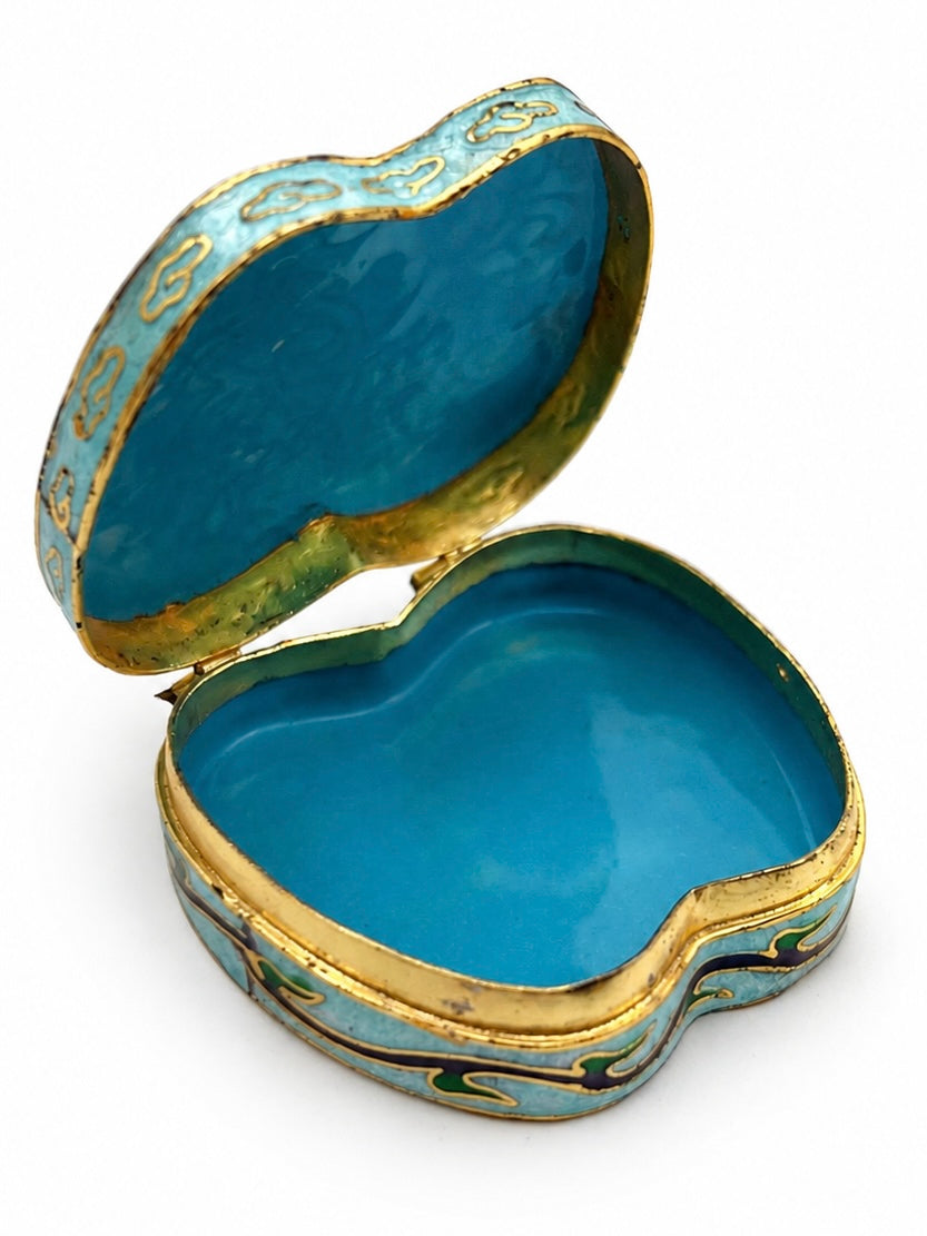 Vintažinė “cloisonné” emalio dėžutė
