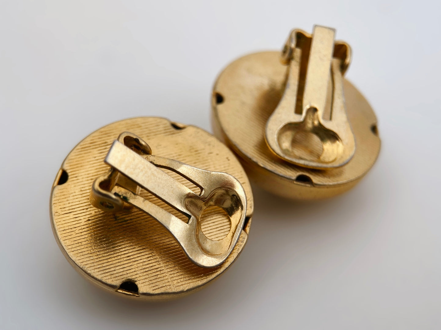 Vintažo auskarai klipsai