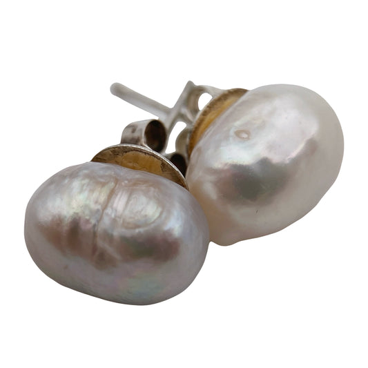 Perlų ir sidabro auskarai