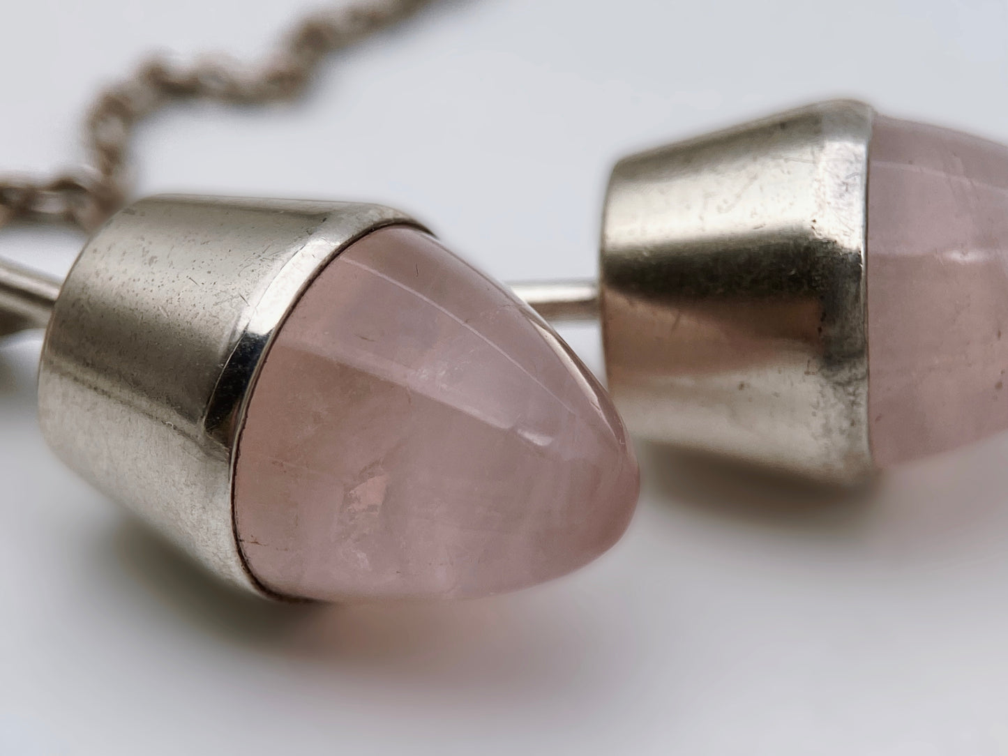 Sidabro vėrinys su rožinio kvarco pakabukais