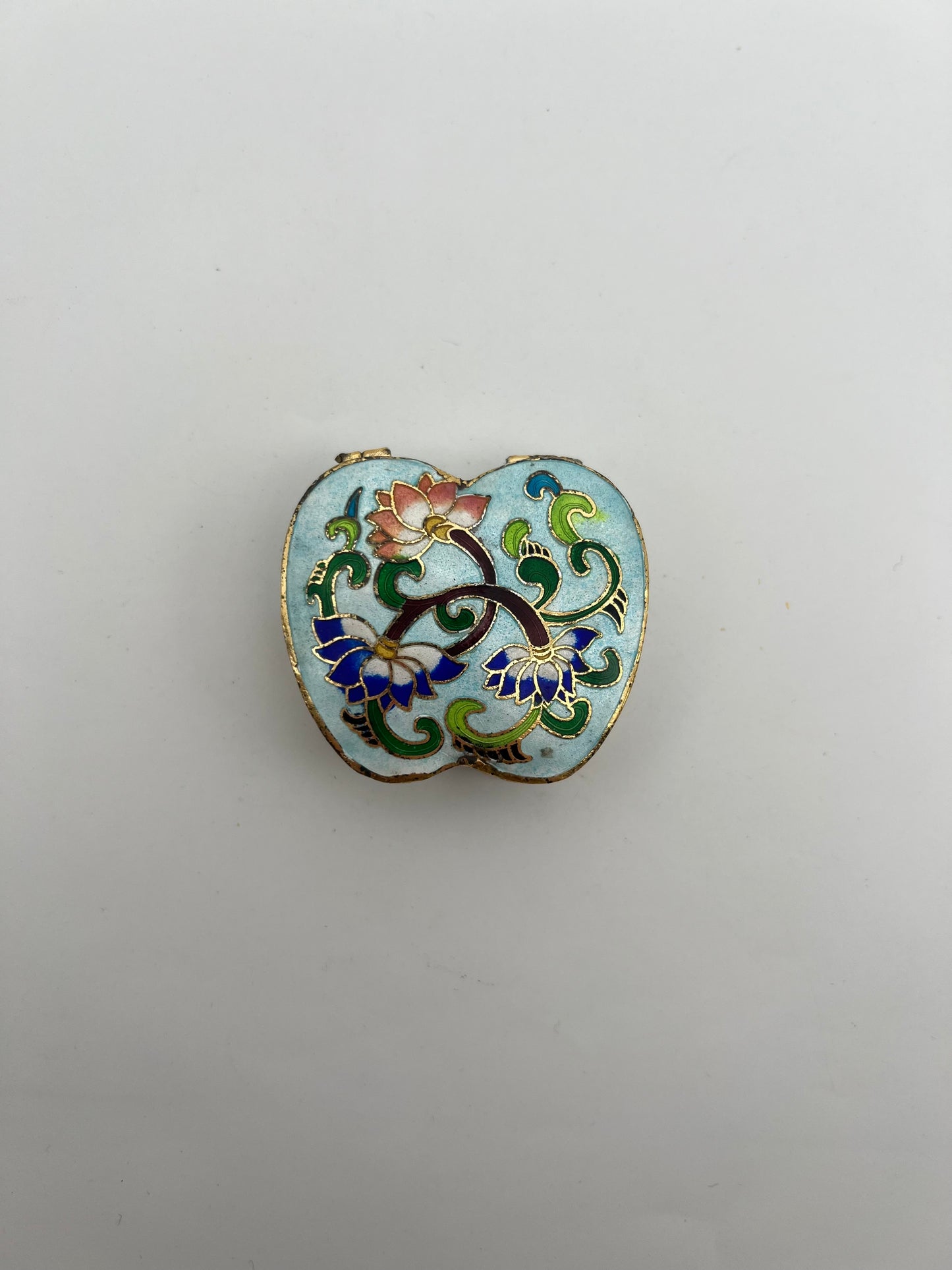Vintažinė “cloisonné” emalio dėžutė