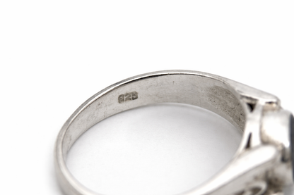 Sidabro žiedas su kianitu