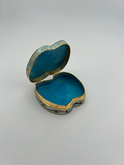 Vintažinė “cloisonné” emalio dėžutė