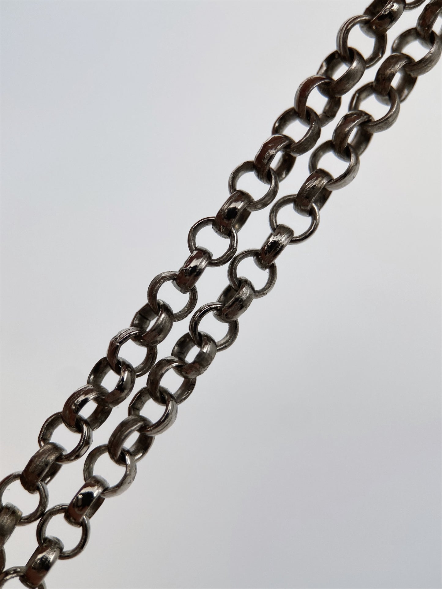 “Reed & Barton“ sidabro medalionas / veidrodėlis