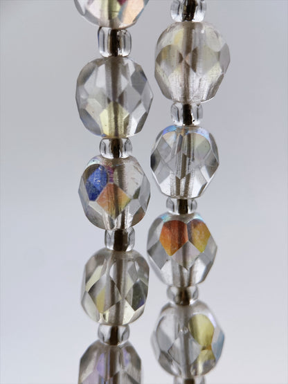 Retro vėrinys su Aurora Borealis stiklo karoliukais