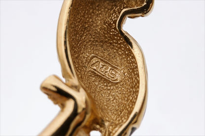 “Attwood & Sawyer“ sagė