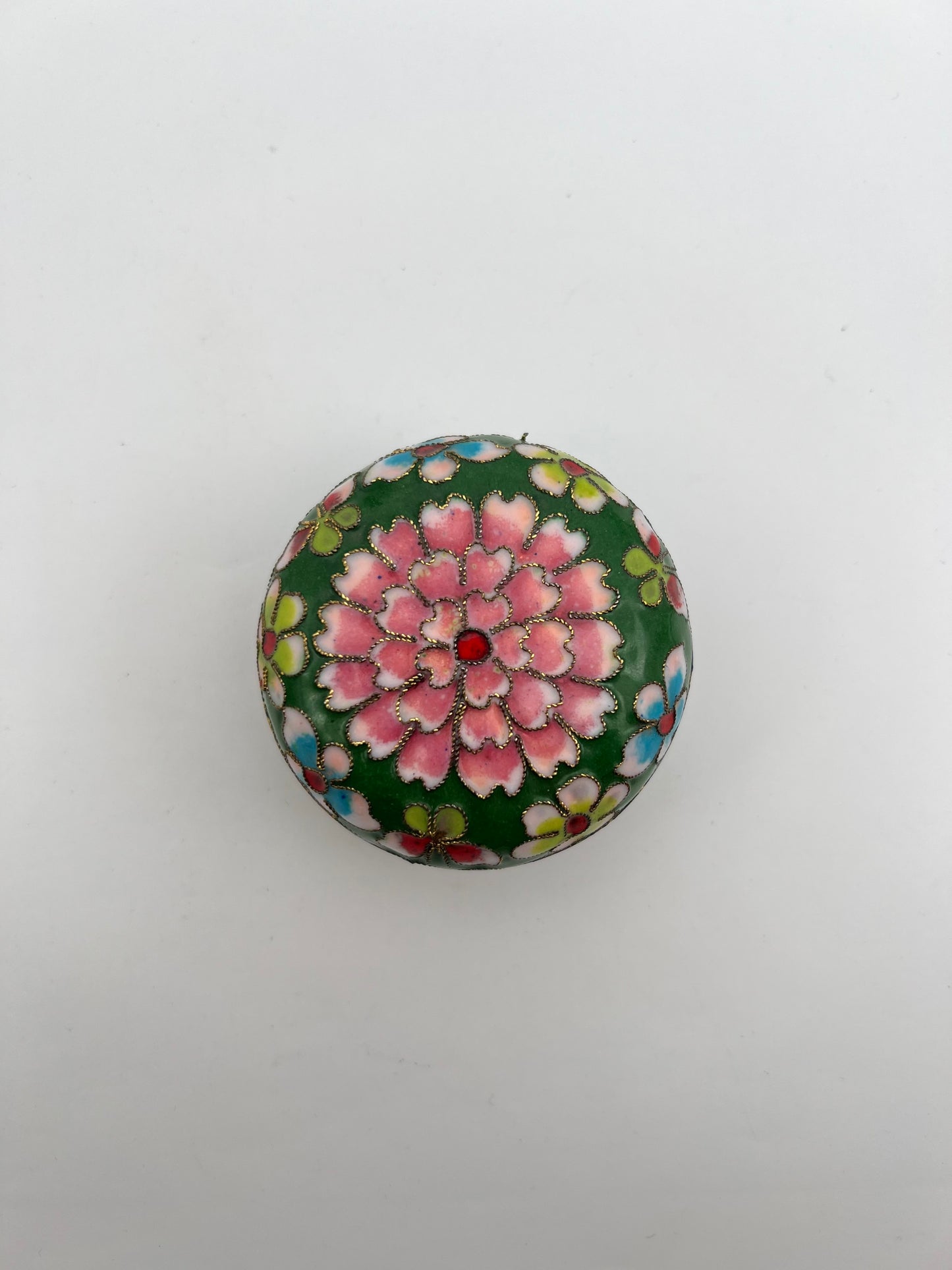 Vintažinė “cloisonné” emalio dėžutė