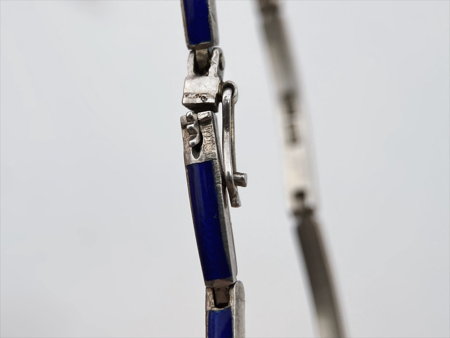 “Hilmer G. Fischer” sidabro apyrankė