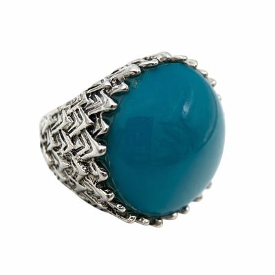 Masyvus žiedas su mėlynu kabošonu