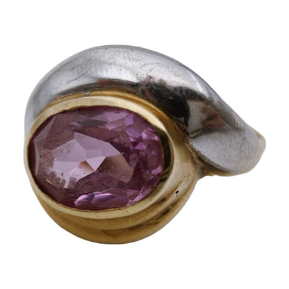 Gold ring with amethyst